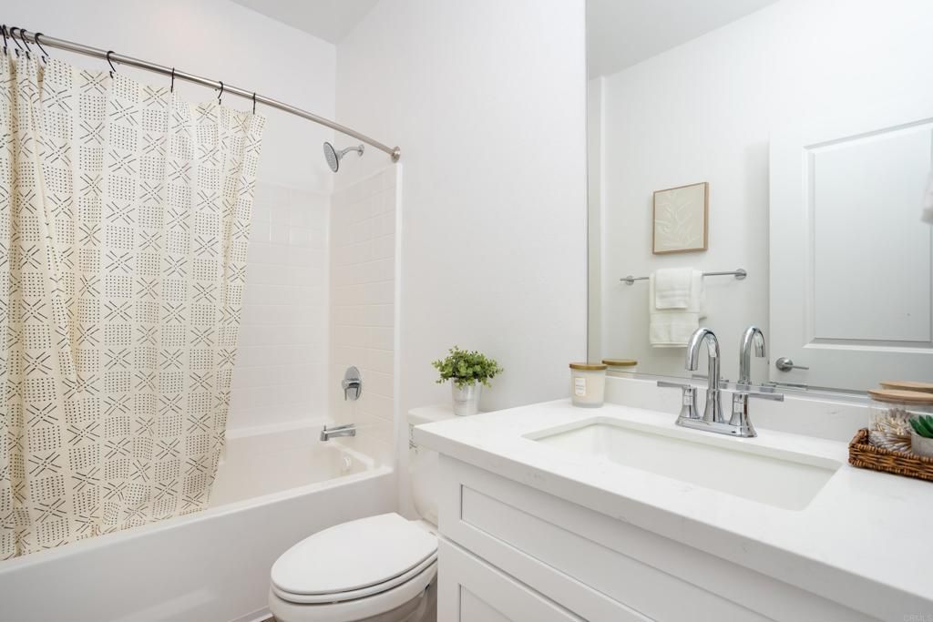 Image 20 of property listing at 4984 Ocean View Boulevard, San Diego, CA 92113