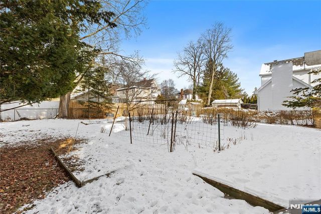 109 Center Street, New Milford, NJ 07646