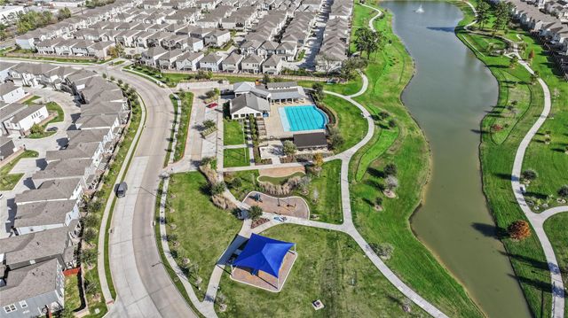 4203 Weathered Oak Drive, Houston, TX 77080