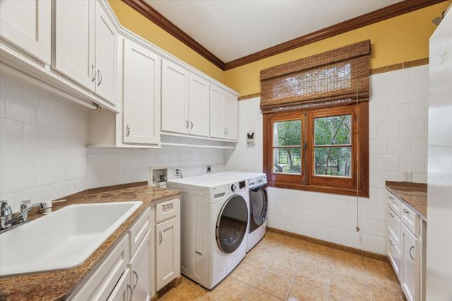 919 Saint Elmos Court, Missouri City, TX 77459