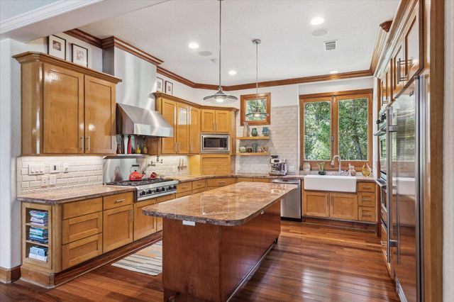 919 Saint Elmos Court, Missouri City, TX 77459