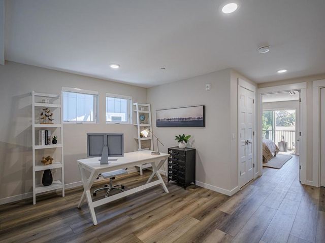 136 Aptos Village Way 1, Aptos, CA 95003