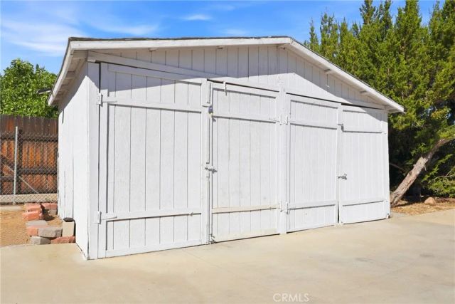 7008 Summit Valley, Hesperia, CA 92345