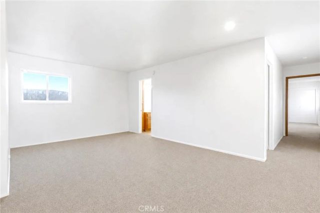 7008 Summit Valley, Hesperia, CA 92345