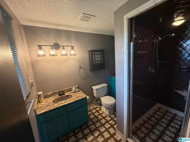 205 3RD STREET, Tarrant, AL 35217