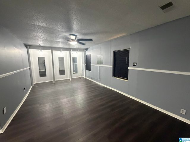 205 3RD STREET, Tarrant, AL 35217