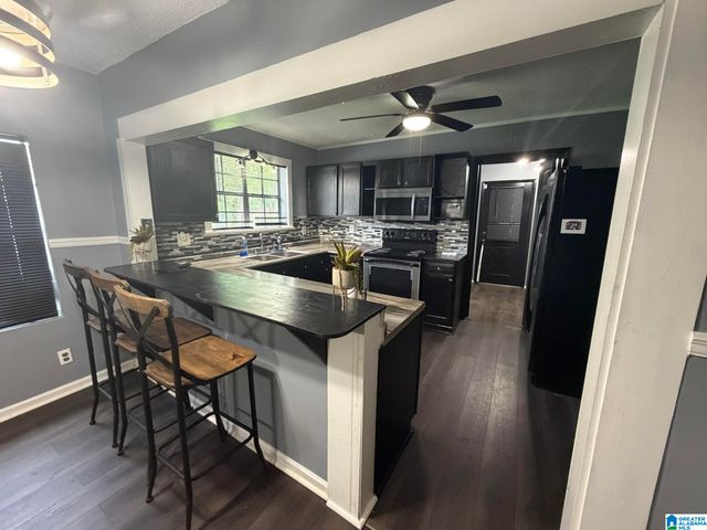 205 3RD STREET, Tarrant, AL 35217