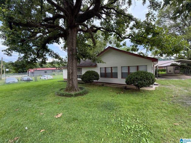 205 3RD STREET, Tarrant, AL 35217