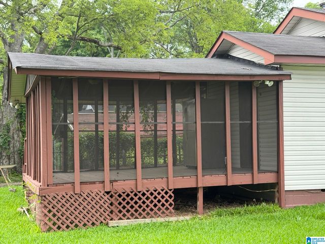205 3RD STREET, Tarrant, AL 35217