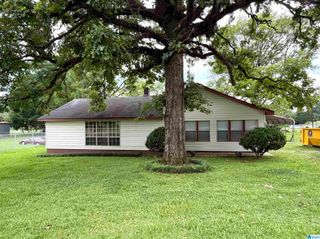 205 3RD STREET, Tarrant, AL 35217