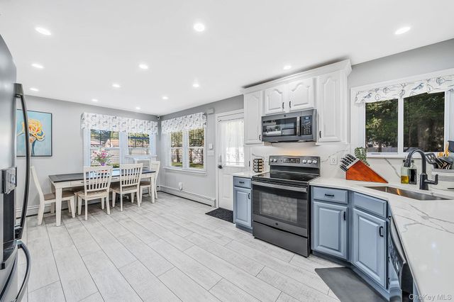 11 Keeler Street, Huntington, NY 11743