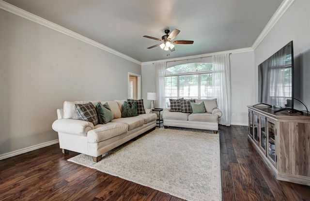 2209 Mission Road, Edmond, OK 73034