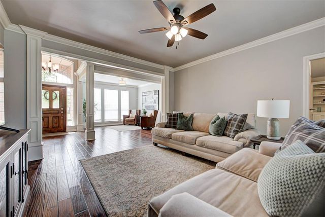 2209 Mission Road, Edmond, OK 73034