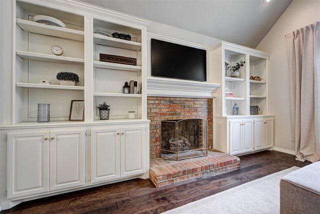 2209 Mission Road, Edmond, OK 73034