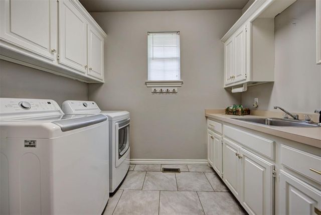 2209 Mission Road, Edmond, OK 73034