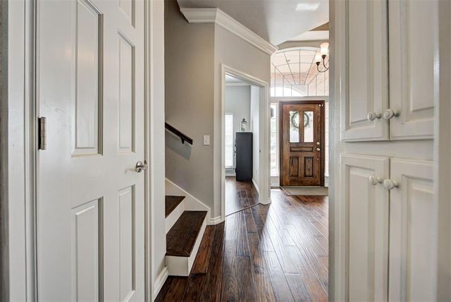 2209 Mission Road, Edmond, OK 73034