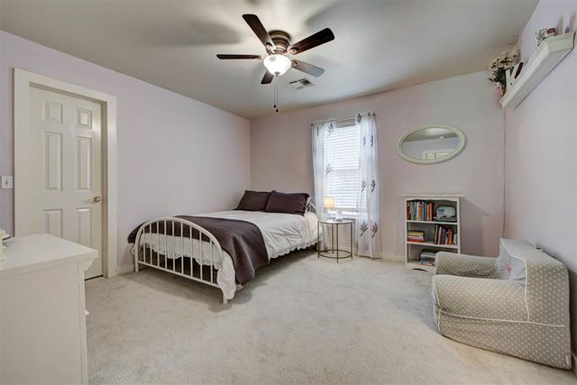 2209 Mission Road, Edmond, OK 73034