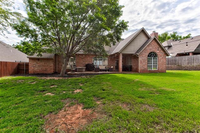 2209 Mission Road, Edmond, OK 73034