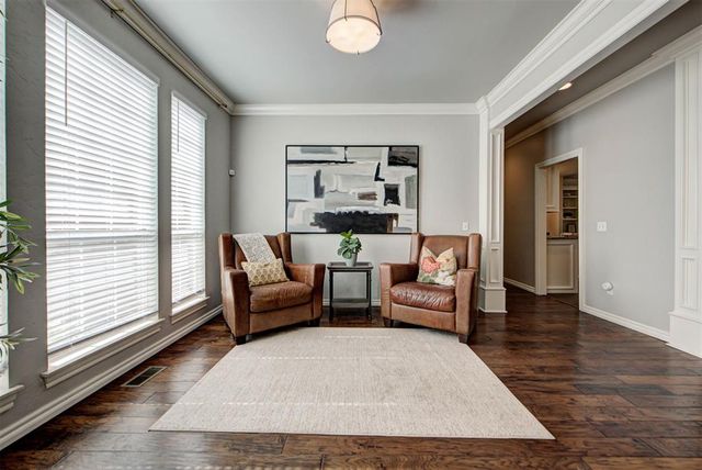2209 Mission Road, Edmond, OK 73034