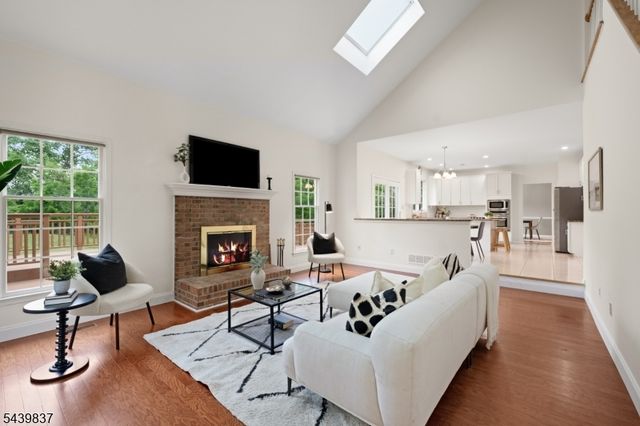 18 Montfort Dr, Montgomery Twp., NJ 08502