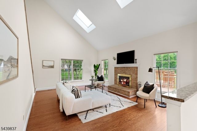 18 Montfort Dr, Montgomery Twp., NJ 08502