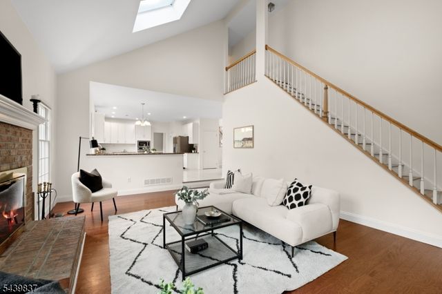 18 Montfort Dr, Montgomery Twp., NJ 08502