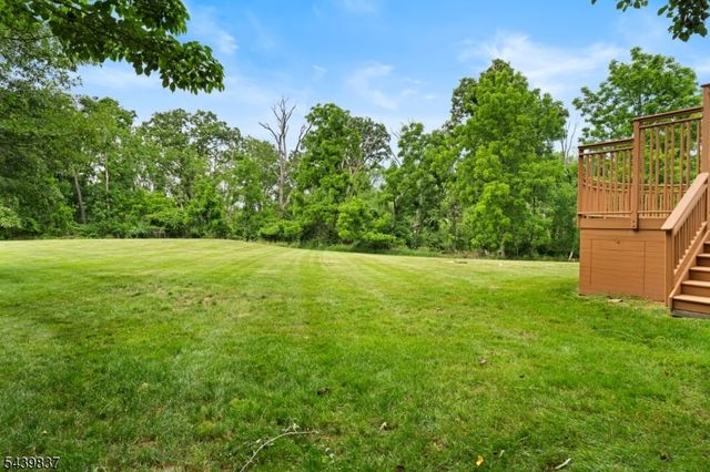 18 Montfort Dr, Montgomery Twp., NJ 08502