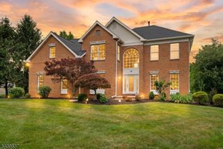 18 Montfort Dr, Montgomery Twp., NJ 08502