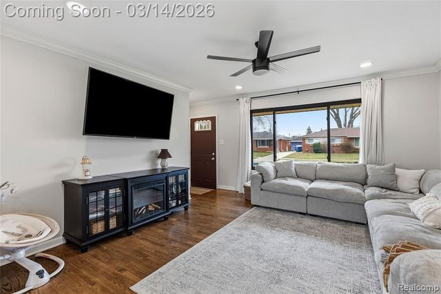 28625 Bradner Drive, Warren, MI 48088