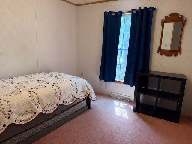 18 Lindy Road, Vernon, VT 05354