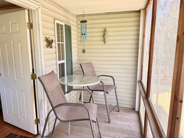 18 Lindy Road, Vernon, VT 05354