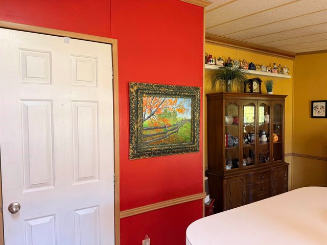18 Lindy Road, Vernon, VT 05354