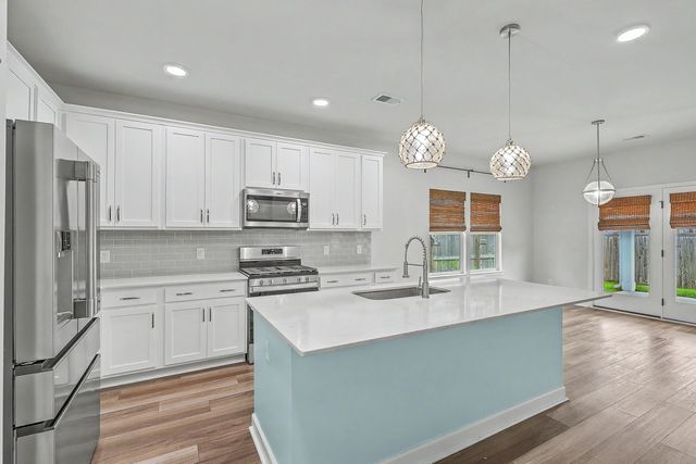 1423 Arabella Street, Charleston, SC 29414