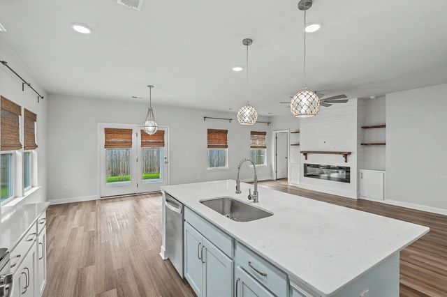 1423 Arabella Street, Charleston, SC 29414