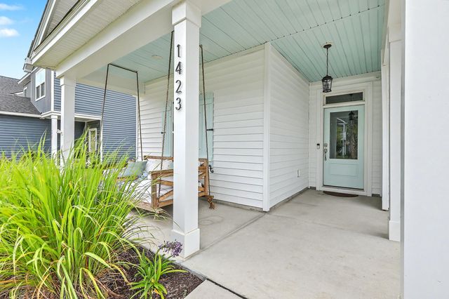 1423 Arabella Street, Charleston, SC 29414