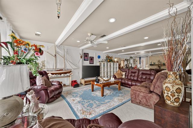 1914 Wagon Gap Trail, Houston, TX 77090