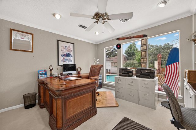 1914 Wagon Gap Trail, Houston, TX 77090