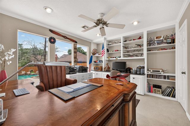 1914 Wagon Gap Trail, Houston, TX 77090