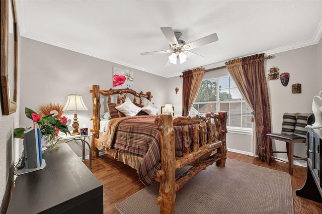 1914 Wagon Gap Trail, Houston, TX 77090