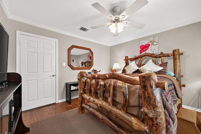 1914 Wagon Gap Trail, Houston, TX 77090