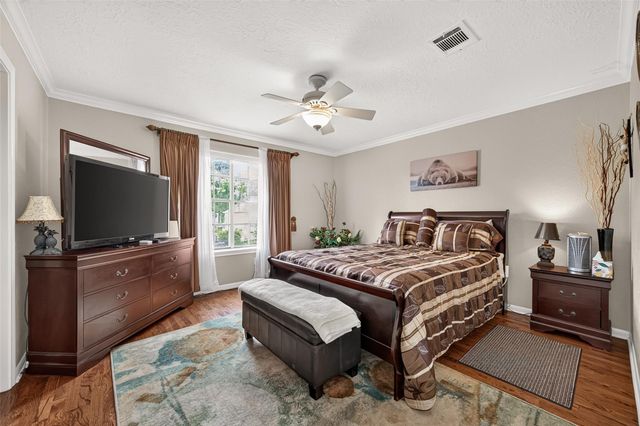 1914 Wagon Gap Trail, Houston, TX 77090