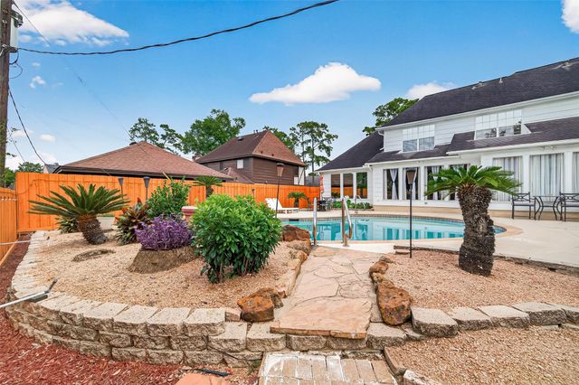 1914 Wagon Gap Trail, Houston, TX 77090