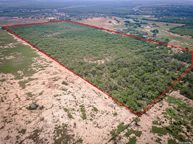 0000 Jim Terrill, Adkins, TX 78101