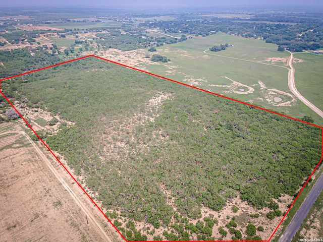 0000 Jim Terrill, Adkins, TX 78101