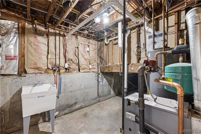 5032 Morgan Parkway, Hamburg, NY 14075