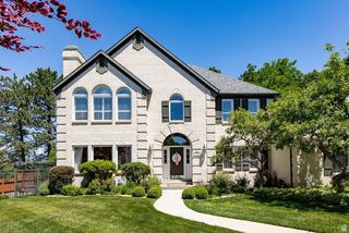 3329 E TALL PINE LN, Cottonwood Heights, UT 84121