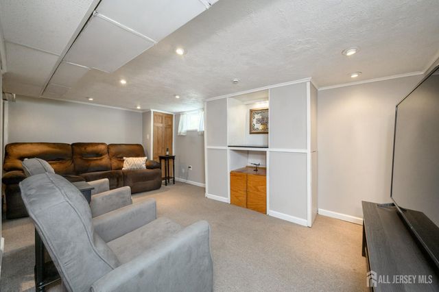230 Jones Place, Rahway, NJ 07065