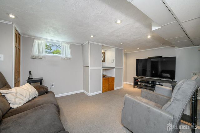 230 Jones Place, Rahway, NJ 07065