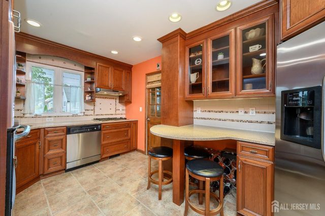 230 Jones Place, Rahway, NJ 07065