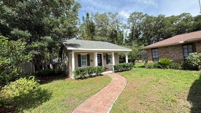 1990 LARCHMONT DRIVE, Deland, FL 32724